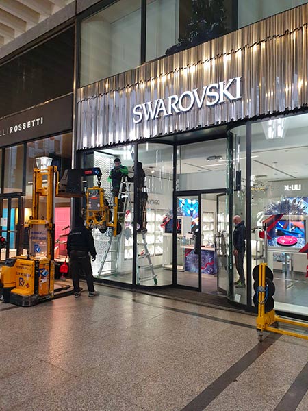 Preventivi-montaggio-vetri-fuori-misura-Milano