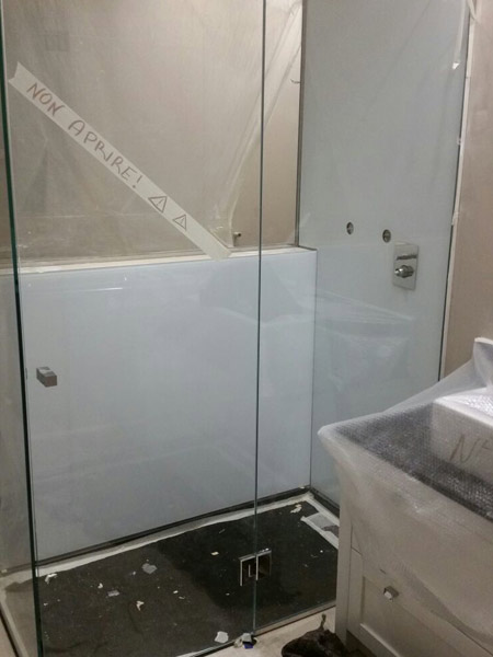 Produzione-oggetti-in-cristallo-per-doccia-Milano