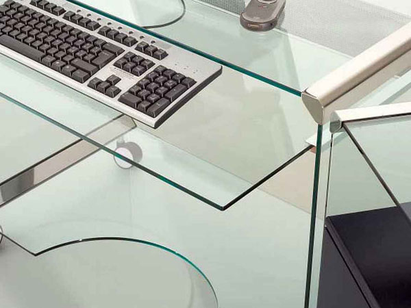 Produzione-tavoli-in-vetro