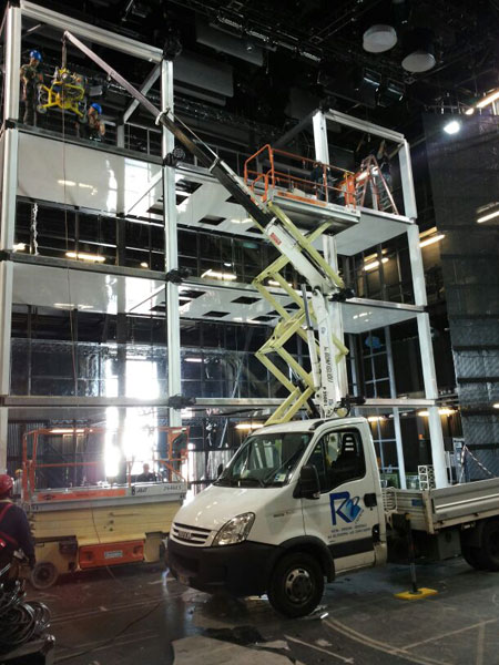 Sollevamento-acquari-per-negozi-Milano