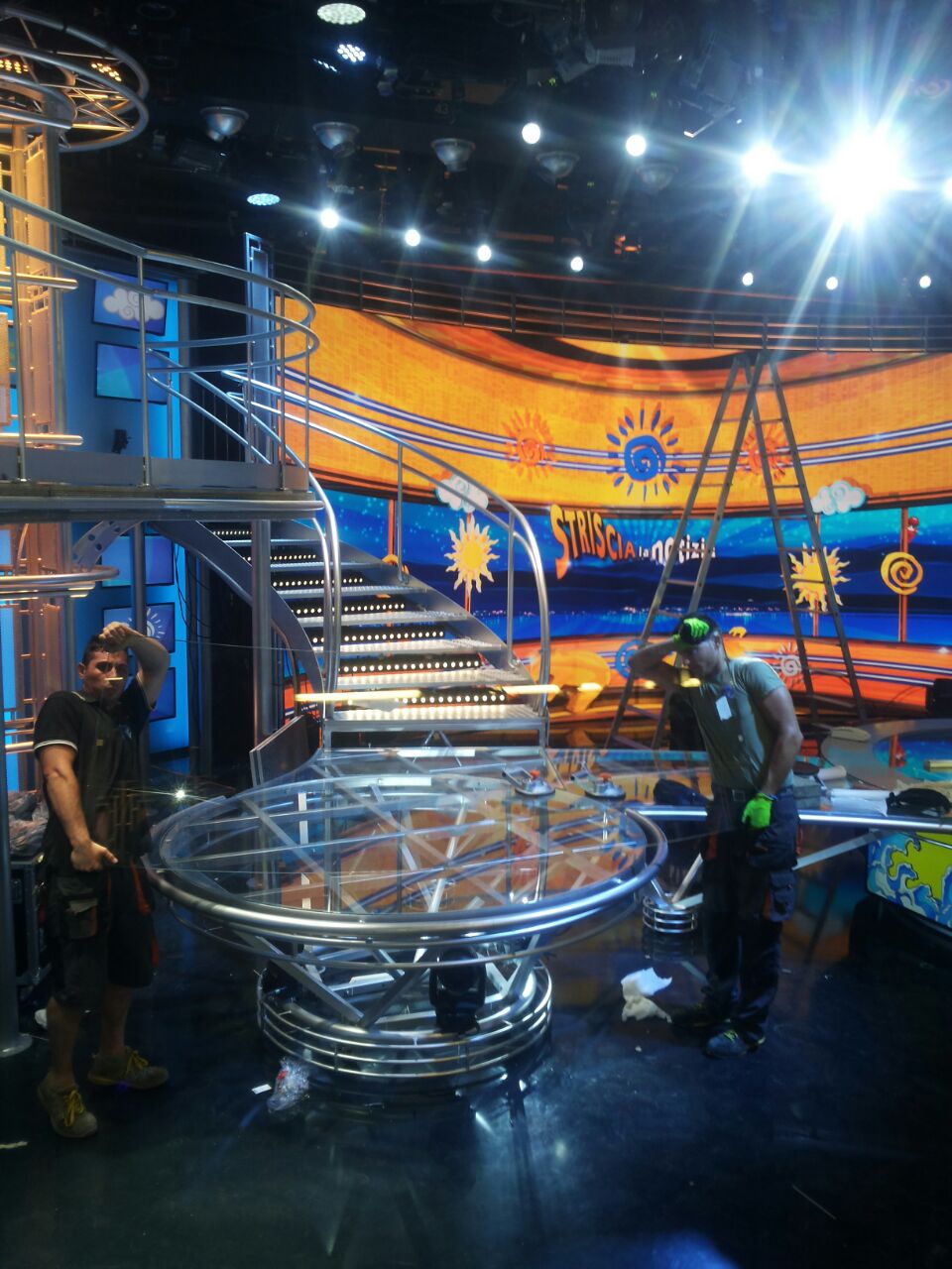 Vetri-per-showroom-in-centri-commerciali-Milano